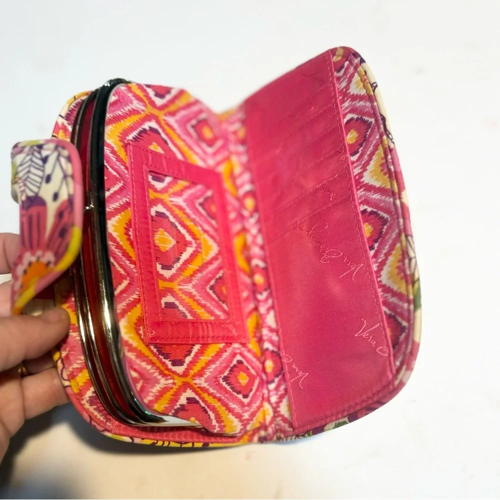 Vera Bradley Clementine clasp clutch wallet floral quilted cotton fabric - Picture 3 of 9